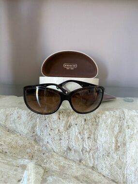 Coach Women's Tortoiseshell Sunglasses with Brown Gradient Lenses
